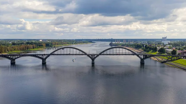 Rybinsk Rusko Rybinský Most Most Přes Řeku Volhu Který Nachází — Stock fotografie