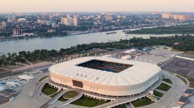 Rostov-on-Don, Rusya - 25 Ağustos 2020: Rostov Arena. Futbol stadyumu, Rostov-on-Don 'da futbol şampiyonası. Günbatımı Saati, Hava Görünümü  