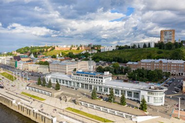 Nizhny Novgorod, Rusya - 8 Ağustos 2020: Nizhny Novgorod 'daki Nehir İstasyonu' nun havadan görünüşü