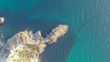 Kırım. Fiolent 'in mahmuzlarından biri de Cape Lermontov' dur. Cazibe, Havadan Görünüm, Kafadan Vurma  