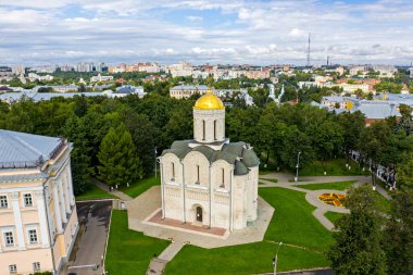 Rusya, Vladimir. Dmitrievsky Katedrali - Büyük Yuva Vsevolod tarafından inşa edilmiş bir tapınak Selanik Havacılık manzaralı büyük şehit Demetrius 'un anısına kutsanmıştır.