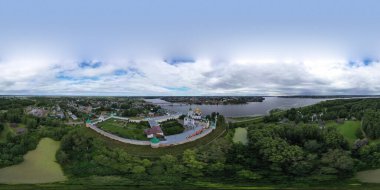 Rusya, Kostroma. Kostroma 'daki kutsal Trinity Ipatievsky Manastırı. Hava görüntüsü. Panorama 360