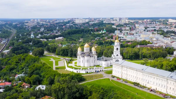 Rusya, Vladimir. Vladimir 'deki Dormition Katedrali (Assumption Cathedral) Rus Ortodoks Kilisesi Vladimir Metropolitanate Katedrali, Hava Görünümü  