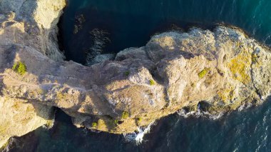 Kırım. Fiolent 'in mahmuzlarından biri de Cape Lermontov' dur. Cazibe, Havadan Görünüm, Kafadan Vurma  