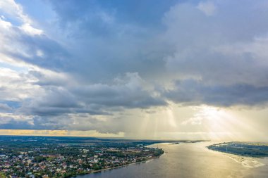 Kostroma, Rusya. Volga nehir seti, Kostroma ve Volga nehirlerinin birleştiği yer.