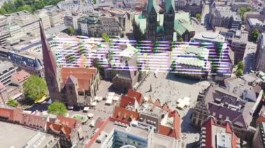Bremen, Almanya. Bremen Pazar Meydanı (Bremer Marktplatz), Bremen Katedrali (St. Petri Dom Bremen). Uçuşun görüntüsü. 4K