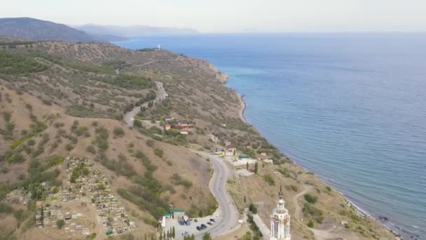 Malorechenskoe, Crimea. Tempio-faro di San Mikoli il Taumaturgo. 4K — Video Stock