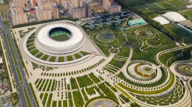 Krasnodar, Rusya - 29 Ağustos 2020: Krasnodar - Krasnodar şehrindeki bir futbol stadyumu. Halk Parkı Krasnodar (Galitsky Parkı). Yaz hava manzarası, Hava manzarası  