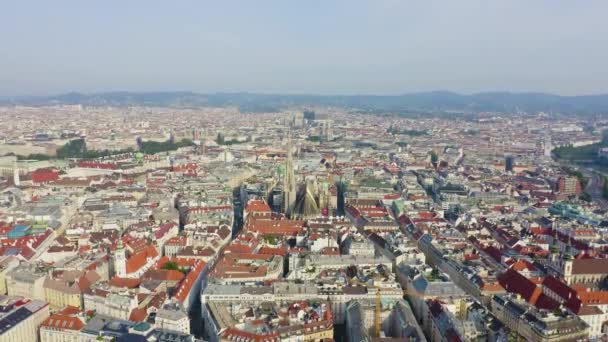 Wien, Österrike. Stefansdomen (Tyskland: Stephansdom). Katolska katedralen - Österrikes nationalsymbol. 4K — Stockvideo