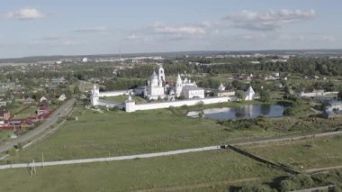 Pereslavl-Zalessky, Rusya. Nikitsky Manastırı - Rus Ortodoks Kilisesi 'nin Pereslavl Piskoposluğu Manastırı. 4K