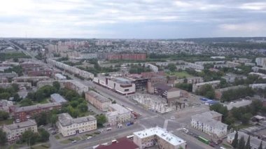 Yangından sonraki alışveriş merkezi manzarası. Kemerovo, Rusya. 4K