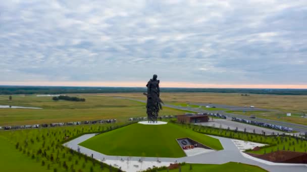Ржев, Росія. Пам'ятник радянському солдату Ржеву. 4K — стокове відео