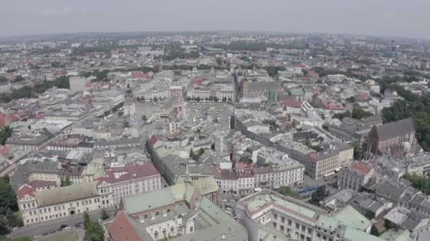 Krakow, Polonya. Ana Meydan. 13. yüzyılın büyük şehir meydanı. Tarihi merkezin manzarası. 4K — Stok video