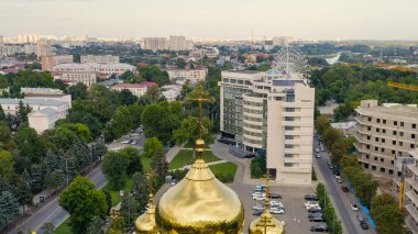 Krasnodar, Rusya - 27 Ağustos 2020: St. Alexander Nevsky Katedrali. Hava görüntüsü, Hava Görüntüsü  