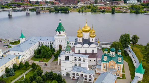 Rusia Kostroma Santísima Trinidad Monasterio Ipatievsky Kostroma Vista Aérea — Foto de Stock