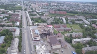 Yangından sonraki alışveriş merkezi manzarası. Kemerovo, Rusya. 4K