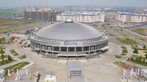 Dolly zoom. Spor tesisi. Arena-North (Arena Sever Çok Fonksiyonel Kompleksi). Rusya, Krasnoyarsk — Stok video