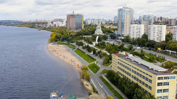 Samara Ryssland September 2020 Stella Rook Beläget Stranden Floden Volga — Stockfoto