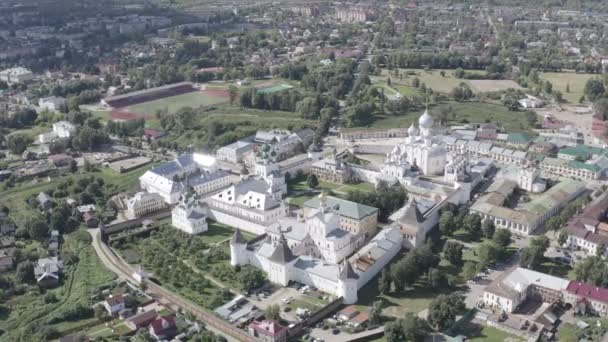 俄罗斯罗斯托夫罗斯托夫克里姆林宫罗斯托夫大帝城的主要景点。4K — 图库视频影像
