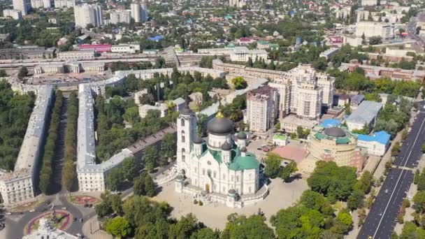 Voronezh, Rússia. Catedral da Anunciação - Igreja Ortodoxa da Igreja Ortodoxa Russa, o templo principal do Metropolitanato de Voronezh. 4K — Vídeo de Stock