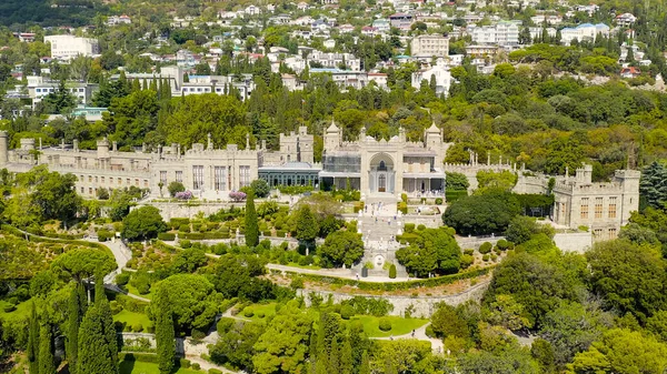 Alupka Crimea Vorontsov Palace 19Th Century Gothic Mansion Well Preserved — Stock Photo, Image