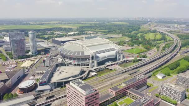 Amsterdam, Nederland. Johan Cruijff ArenA (Amsterdam Arena). 2020 FIFA World Cup locatie. 4K — Stockvideo