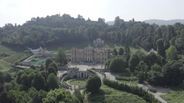 Turín, Itálie. Villa della Regina s parkem. 4K — Stock video