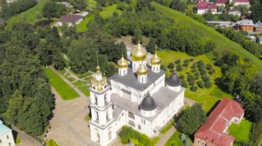 Dmitrov, Rusya. Dmitrov Kremlin 'de bulunan Kutsal Bakire Meryem' in Varsayımı Katedrali. 16. yüzyılın başlarında yapılmış bir mimari anıt. 4K