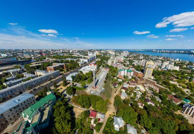 Voronezh, Rusya - 23 Ağustos 2020: Zafer Meydanı. Zafer Meydanı 'nda Stele. Voronezh 'in Kurtarıcıları Anıtı