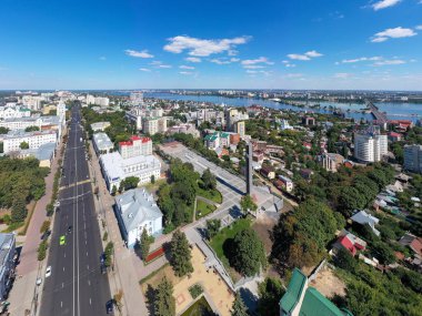 Voronezh, Rusya - 23 Ağustos 2020: Zafer Meydanı. Zafer Meydanı 'nda Stele. Voronezh 'in Kurtarıcıları Anıtı