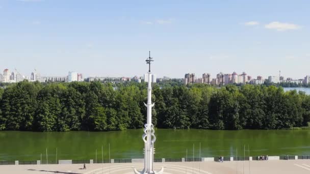 Voronezh, Rusland. Admiralteyskaya plein. Voronezh rivier dijk. 4K — Stockvideo