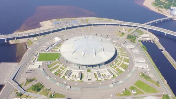 Dolly zoom. Sankt Petersburg, Russland. Gazprom Arena. Western High Speed Diameter, Lakhta Center. Gazprom-Zentrale — Stockvideo