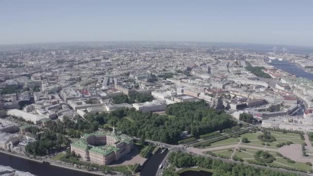 Vista aerea panoramica del centro della città di San Pietroburgo con un bel tempo soleggiato, Russia. 4K — Video Stock