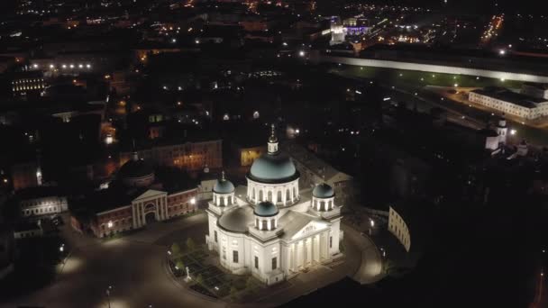 Kazan, Rusya. Kazan Katedrali 'nin havadan görünüşü. Gece vakti. 4K — Stok video