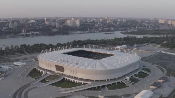 Rostov-on-Don, Rusya. Rostov Arena 'da. Futbol stadyumu, Rostov-on-Don 'da futbol şampiyonası. Gün batımı zamanı. 4K — Stok video