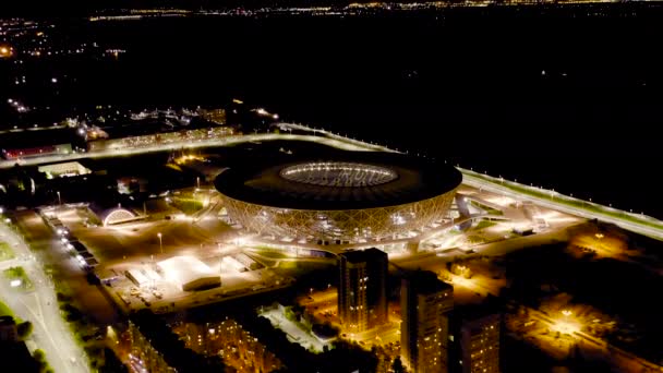 Volgograd, Rússia. Volgograd Arena é um estádio de futebol de classe internacional construído em Volgograd para a Copa do Mundo FIFA de 2018. Estádio - Rotor. 4K — Vídeo de Stock