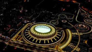 Krasnodar, Rusya - 26 Ağustos 2020: Krasnodar - Krasnodar şehrindeki bir futbol stadyumu. Halk Parkı Krasnodar (Galitsky Parkı). Gece Vakti, Hava Görüntüsü  