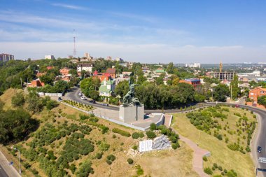 Rostov-on-Don, Rusya - 26 Ağustos 2020: 1902 Grev Anıtı. Hava görünümü