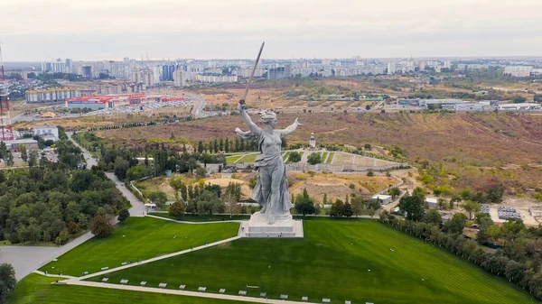 Volgograd Oroszország Szeptember 2020 Esti Kilátás Szoborra Hazai Hívások Mamaev — Stock Fotó