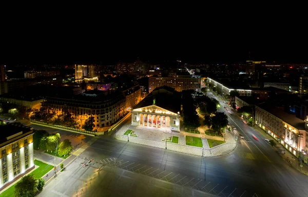 ヴォロネジ ロシア 2020年8月23日 レーニン広場 ヴォロネジ州立歌劇場とバレエ劇場 空中風景 — ストック写真