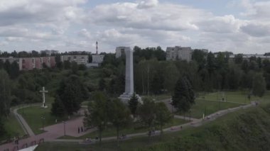 Rzhev, Rusya. Obelisk 'ten Rzhev' in kurtarıcılarına. 4K