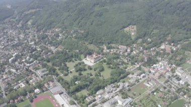 Graz, Avusturya. Eggenberg Sarayı (Schloss Eggenberg) - Styria 'nın en büyük aristokratik konutu Dünya Mirası olarak listelenmiştir. İnşaat 1646 'da tamamlandı. 4K