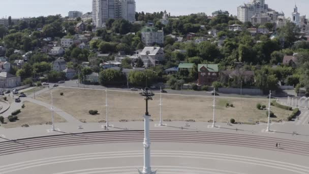 Voronezh, Rusland. Admiralteyskaya plein. Voronezh rivier dijk. 4K — Stockvideo