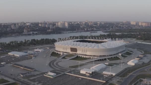Rostov-on-Don, Rusia. Rostov Arena. Stadion sepak bola, tempat kejuaraan sepak bola di Rostov-on-Don. Waktu matahari terbenam. 4K — Stok Video