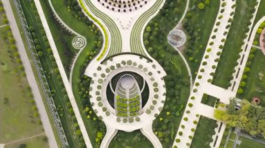 Krasnodar, Rusya. Halk Parkı Krasnodar (Galitsky Parkı). Yaz havası manzarası. 4K