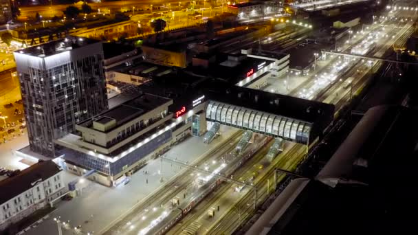 Rostov-on-Don, Rusia. Estación de tren Rostov-Glavny. Vista nocturna de la ciudad. 4K — Vídeos de Stock
