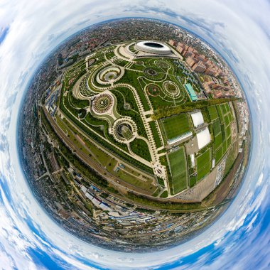 Krasnodar, Rusya - 27 Ağustos 2020: Krasnodar Stadyumu. Halk parkı, Krasnodar. Hava görüntüsü. 360 derece gökyüzü panoramik asteroidi