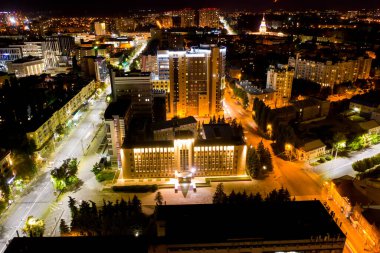 Voronezh, Rusya. Voronezh Bölgesel Duma. Gece, hava manzaralı