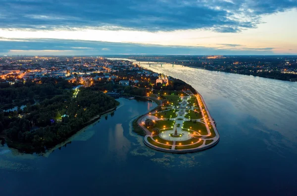 Yaroslavl Rusya Strelka Parkı Volga Kotorosl Nehirleri Hava Manzarası Alacakaranlık — Stok fotoğraf