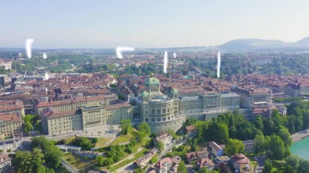 Berno, Szwajcaria. Pałac Federalny - Bundeshaus, Historyczne centrum miasta, widok ogólny, Aare rzeki. 4K — Wideo stockowe